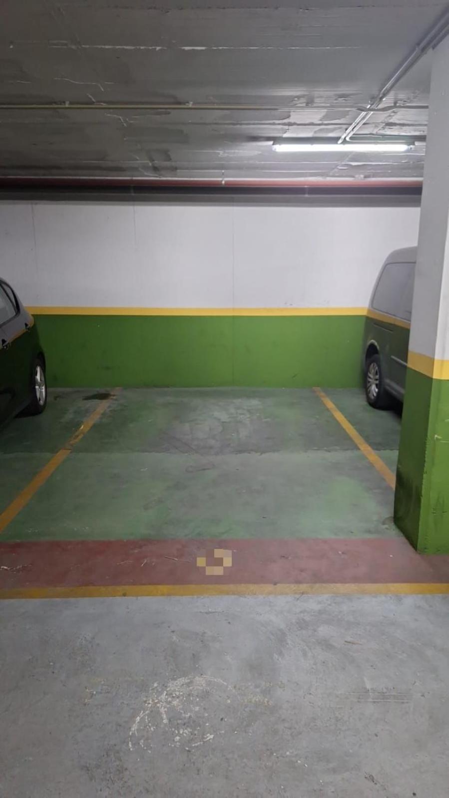 Piso Con Patio Privado Y Parking Nervion Sevilla Exterior foto
